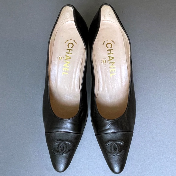CHANEL CC Logo High Heels Leather Black Pumps - Picture 5 of 16
